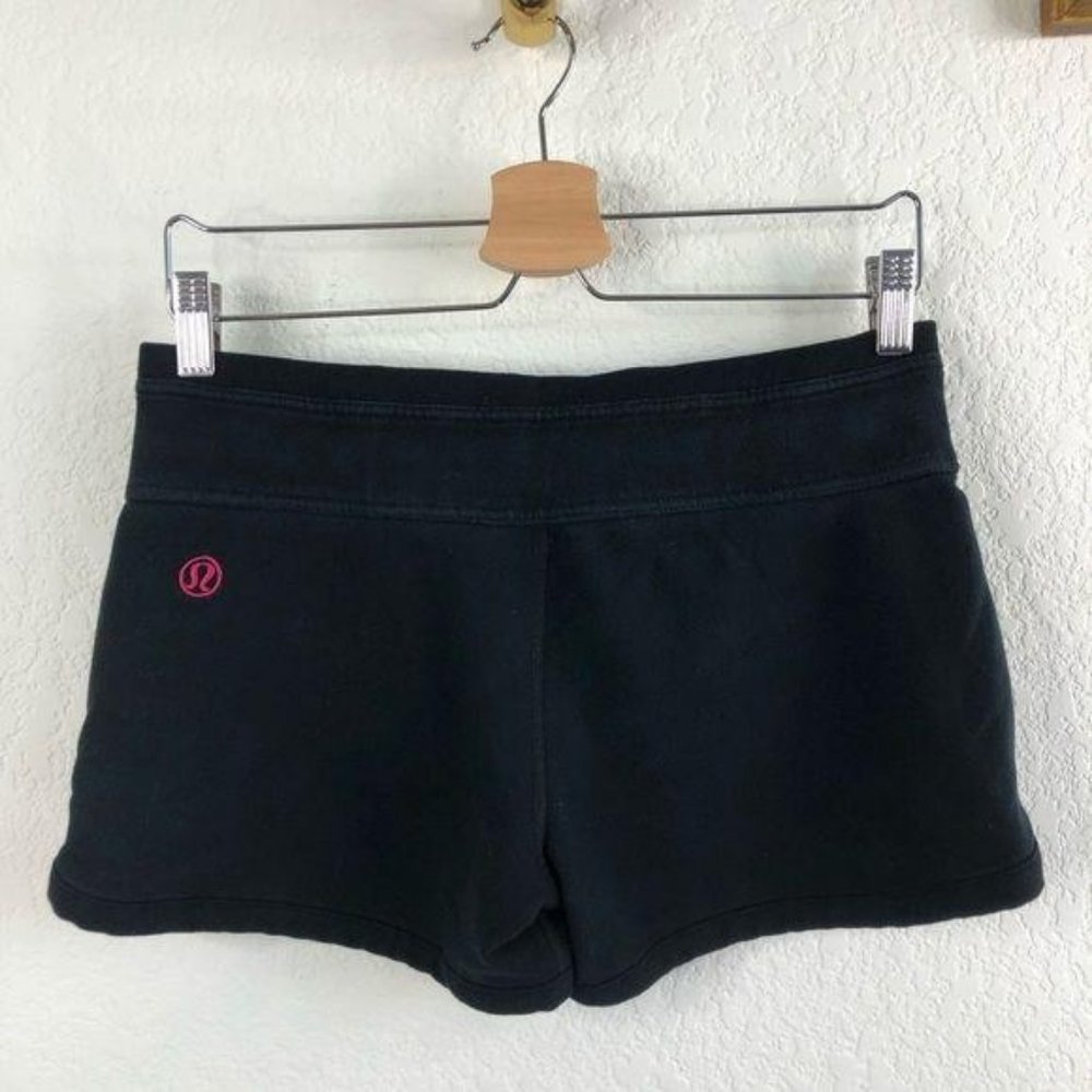 Lululemon Drawstring Big Logo Embroidered Tracker